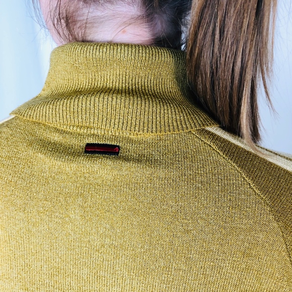 FUBU Vintage Dijon Mustard Spell Out Sweater 0862 - Picture 3 of 8